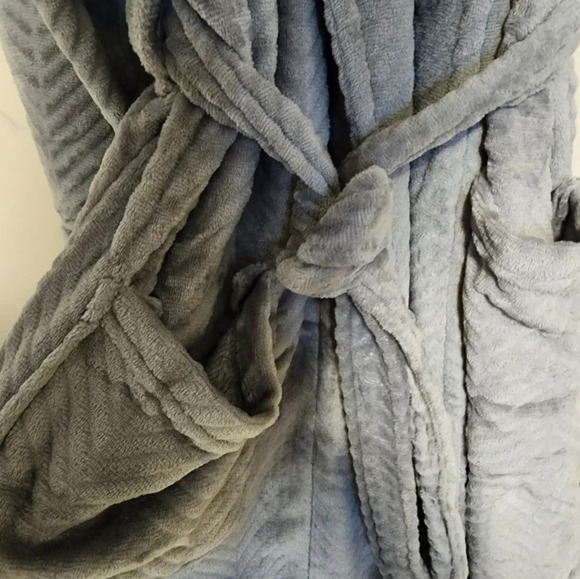 Perry Ellis Portfolio Grey Bath Robe One size M L - Picture 6 of 6
